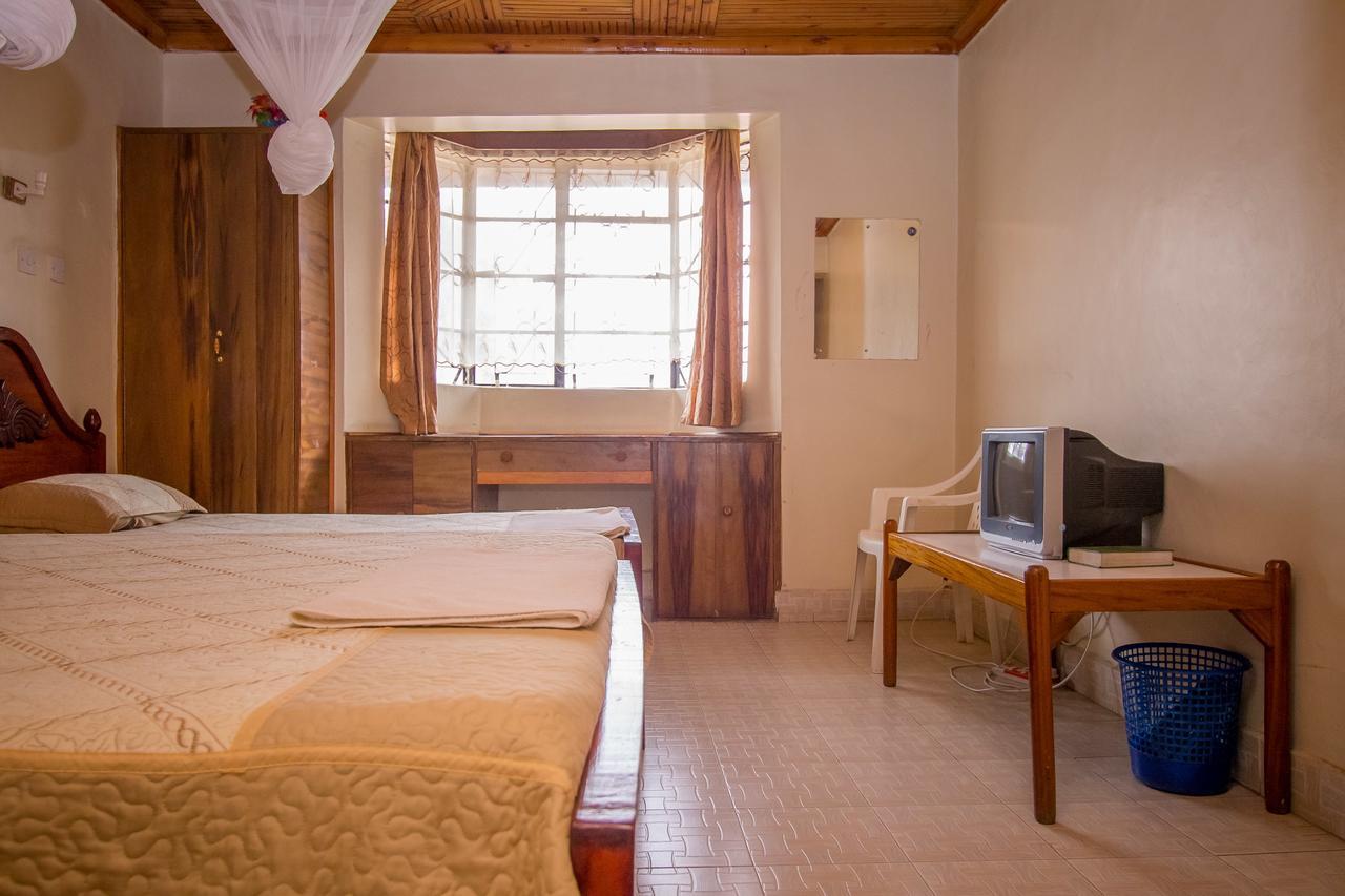 Hotel Genevieve Nakuru Ngoại thất bức ảnh