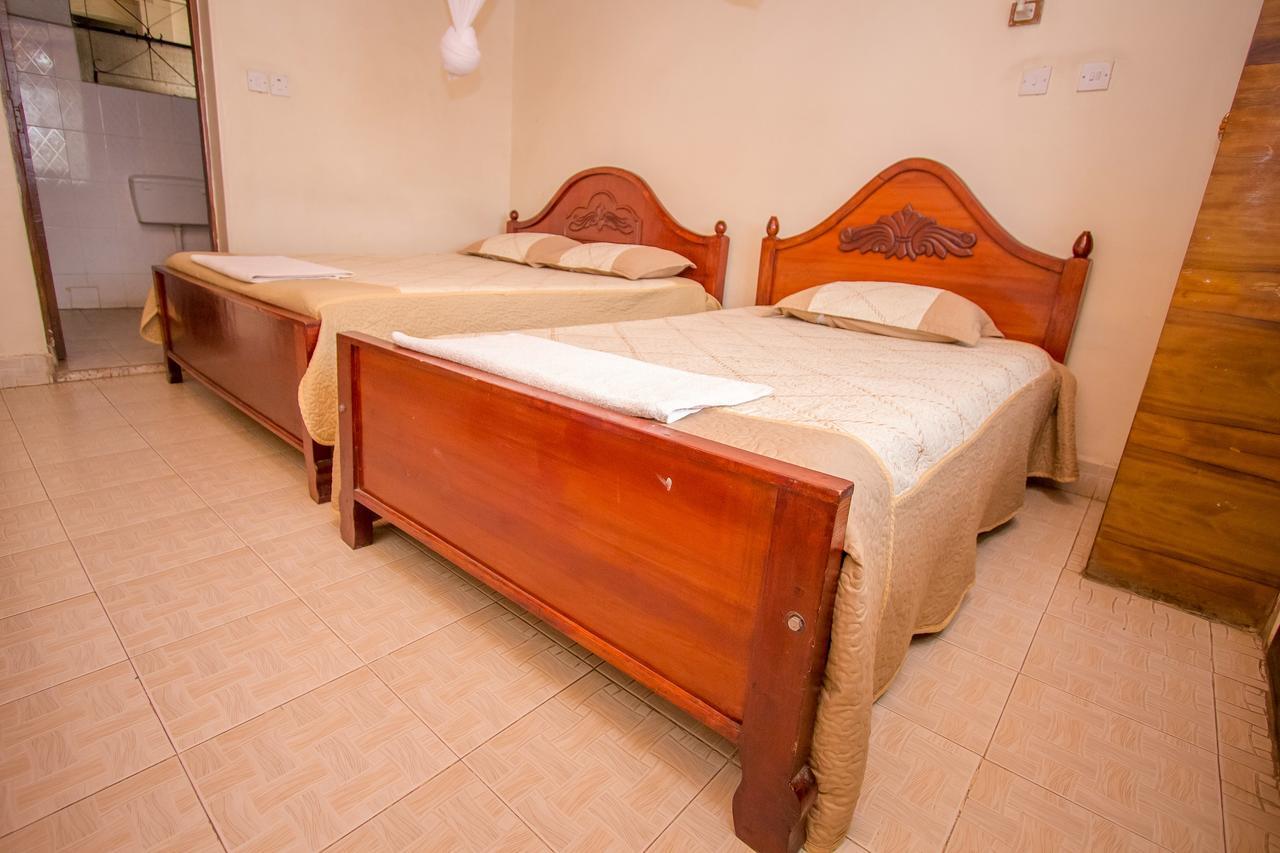 Hotel Genevieve Nakuru Ngoại thất bức ảnh
