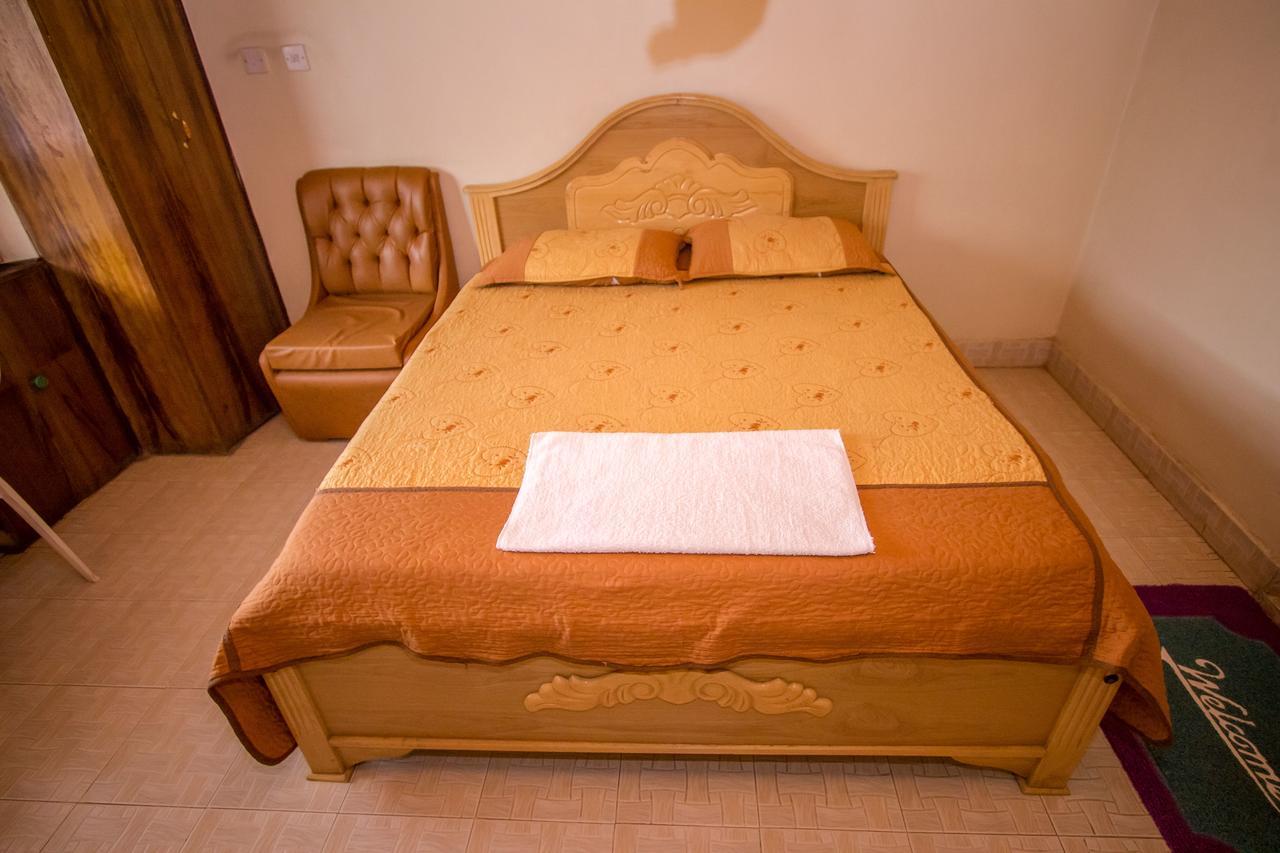 Hotel Genevieve Nakuru Ngoại thất bức ảnh